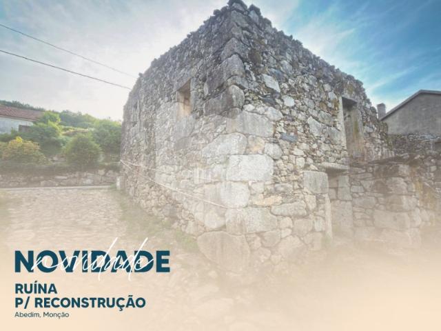 Ruína p/ reconstrução Gandrachão, Abedim Monção