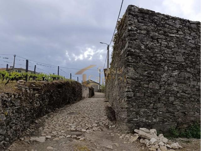 Ruína para reconstruir