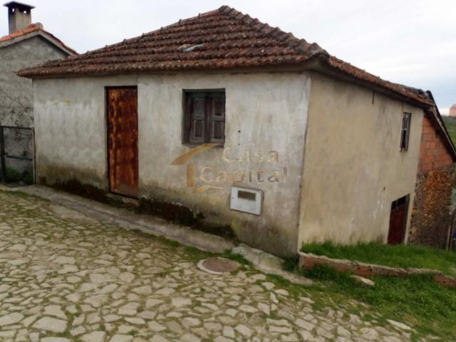 Ruína para reconstruir