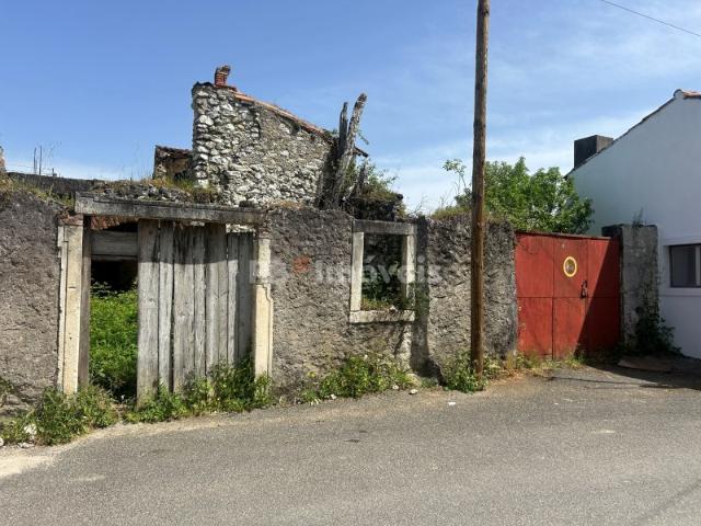 Ruína para recuperar com espaço exterior Vila do Paço, Torres Novas