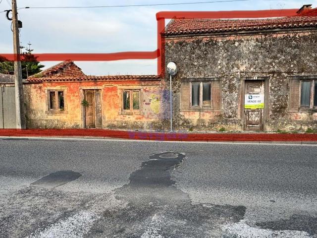 Ruína para Reabilitação apenas a 5 min da Praia