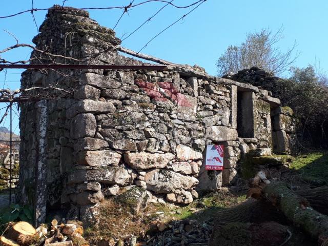 Ruína para restaurar Cabreiro Arcos de Valdevez