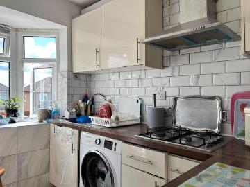 Ruislip Road, Greenford, Middlesex, UB6 1 bed flat to rent £1,600 pcm £369 pw