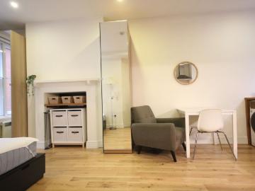 Rupert Street, London W1D, Studio to rent, £1,900 pcm | PrimeLocation