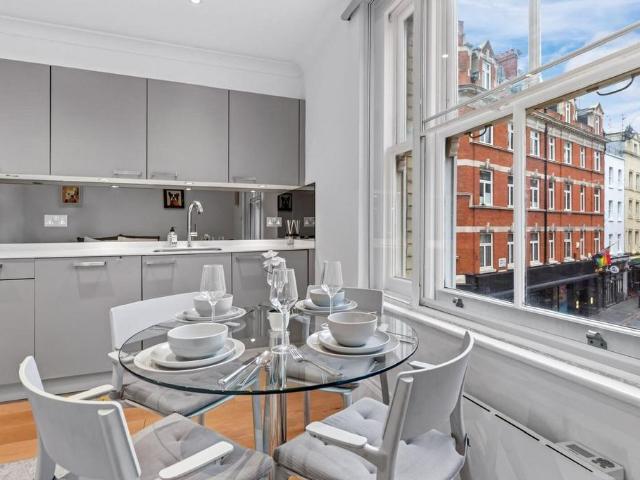 Rupert Street, Soho, London, W1D 1 bed flat to rent £3,250 pcm £750 pw