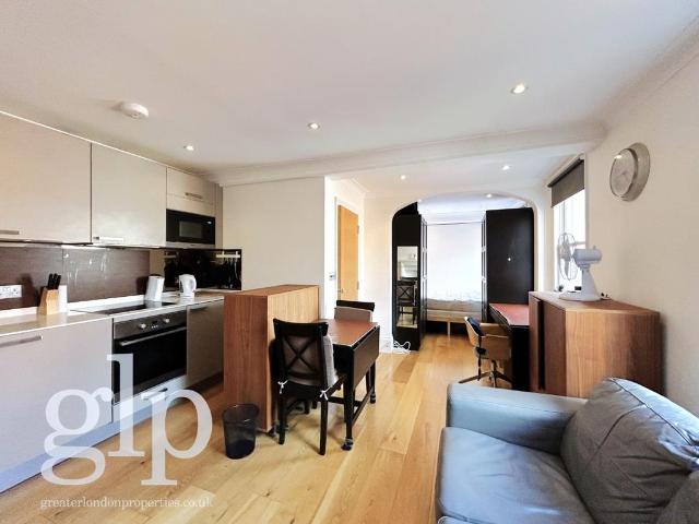 Rupert Street, Soho, W1D Studio to rent £2,167 pcm £500 pw