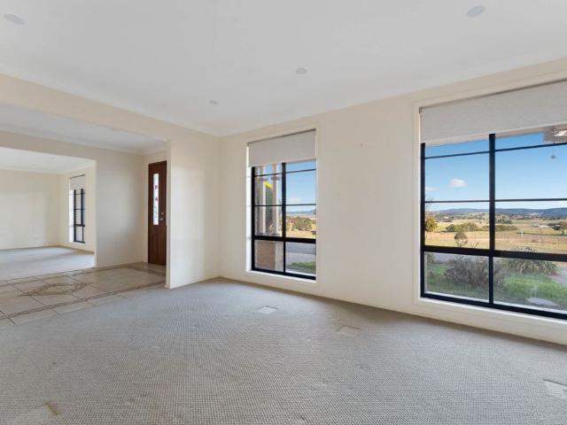 Rural Views, Modern Comfort & Convenient Location