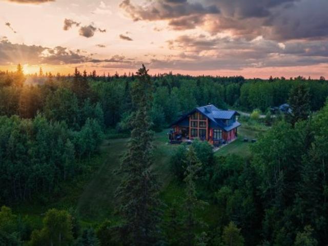 26427 Township Road 650, Rural Westlock County, AB, T0G 0Y0 Luxury House for sale | Listing ID E4488 | Royal LePage Carriage Trade Luxury Properties