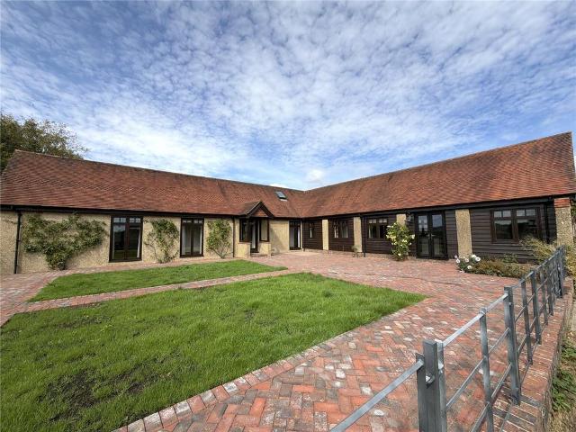 Rural Balcombe, West Sussex 4 bed detached house to rent £3,500 pcm £808 pw