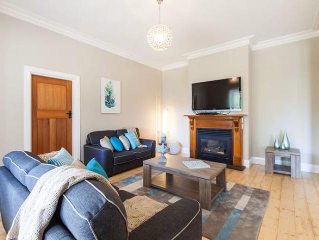 Rural Charm, Refined Comfort & Spectacular Views