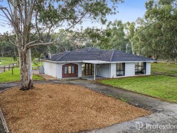 Rural Charm, Space and Lifestyle on Approx. 9.2 Acres