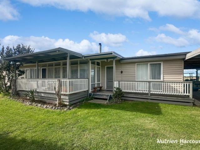 Rural Escape with Town Convenience