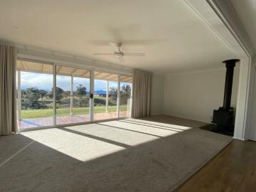 Jindabyne, Snowy River, Victoria - Balcony