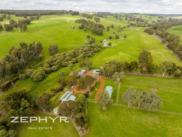 Rural holding offering space, infrastructure and lifestyle 14.39 ha's