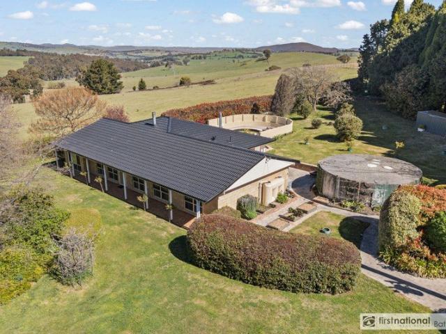 Rural Lifestyle on 10 acres Spacious 5 Bedroom Homestead