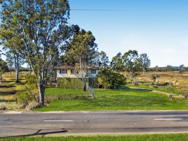 Rural Lifestyle Opportunity on 7 Hectares Backing onto Purga Creek