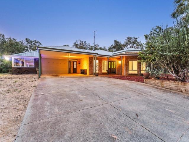 Rural Lifestyle, Modern Comfort & Room to Grow