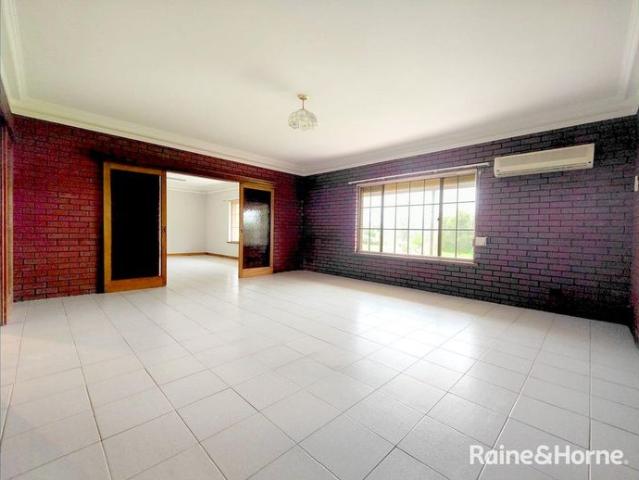 Rural Lifestyle Rental Just 7 Minutes from Murray Bridge City Centre