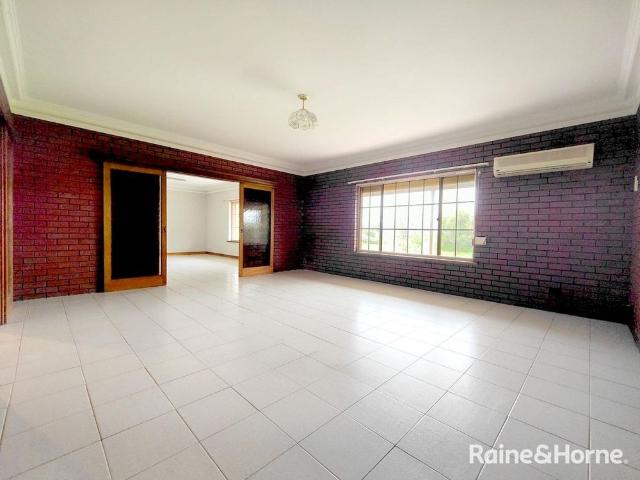 Rural Lifestyle Rental Just 7 Minutes from Murray Bridge City Centre