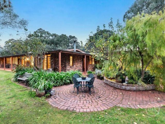 The Perfect Family Lifestyle on 4.99 acres