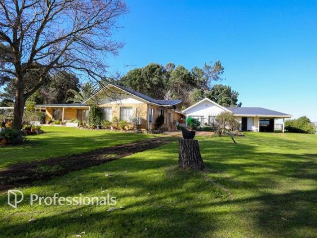 Rural Lifestyle with Dual Residences