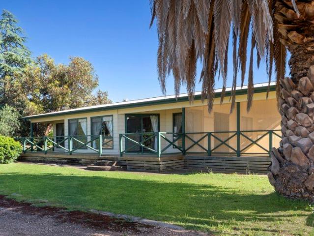 Rural Lifestyle with Established Vineyard