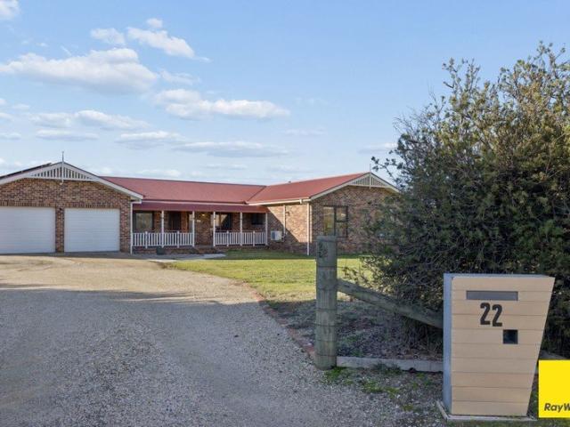 Rural lifestyle with residential conveniences all in the town footprint