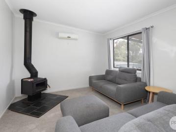 Linton, Golden Plains, Victoria - Equipped kitchen