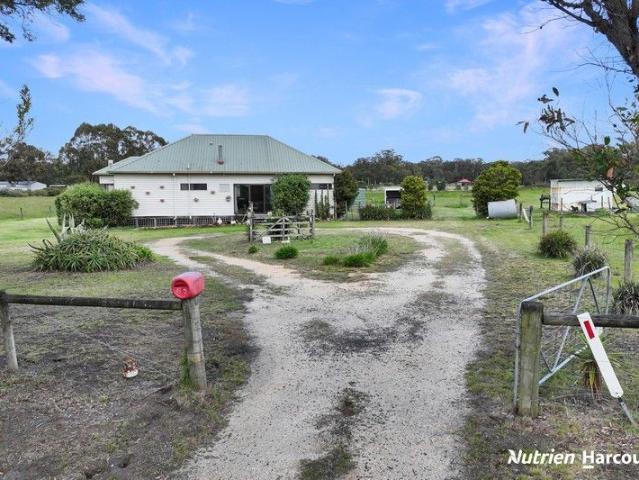 Rural Living on 7.5 Acres