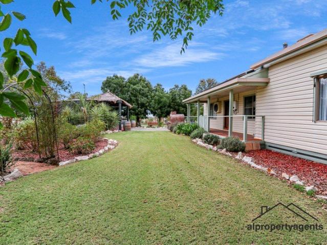 Rural Living on 44 Acres Space, Comfort & Outdoor Entertaining