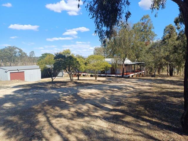 Rural Living with Convenience Acreage Rental Close to Gatton CBD