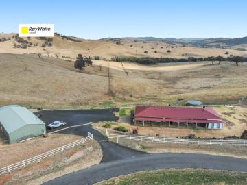 Sharps Creek, Talbingo - Parking, Air conditioning