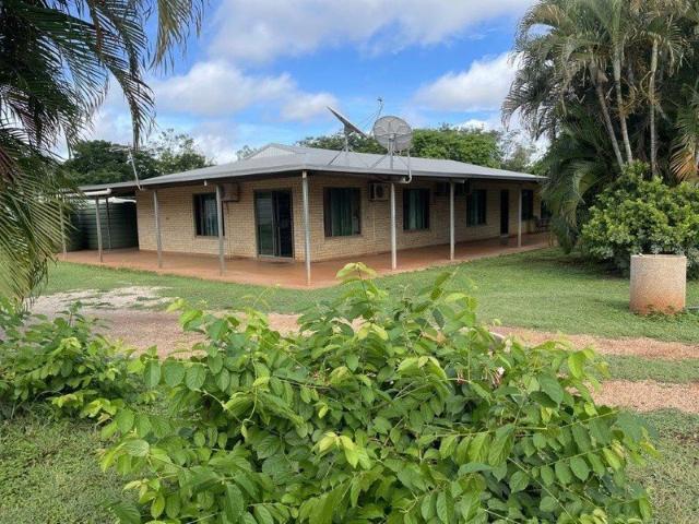 Rural Property 9.23 Glorious Hectares Only 7km From Katherine