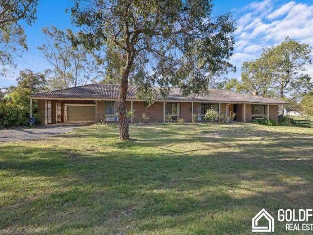 Rural Retreat with Everyday Convenience 3 Bedroom House in Smythes Creek VIC 3358