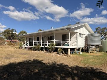 Owner Open to Offers. Rural Retreat with Plenty of Potential Glen Aplin 7.8 Acres 2 Titles | 10 Minutes to Town