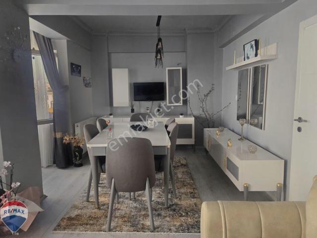 Rüstempaşa Göl Manzaralı, Dükkân Hisseli, Masrafsız 3+1
