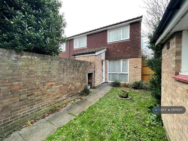 Rusthall Close, Croydon, CR0 3 bed terraced house to rent £2,300 pcm £531 pw