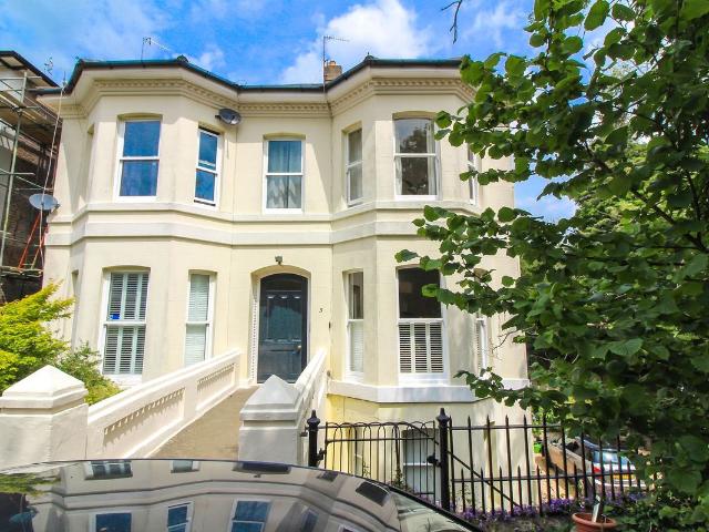 Rusthall Road, Tunbridge Wells TN4, 2 bed flat to rent, £1,450 pcm | PrimeLocation