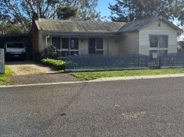 3BR House in Willaura for $285,000 | 986m², A/C & Workshop