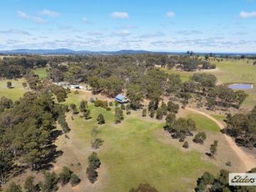 Rustic Mudbrick Home on 20 Acres
