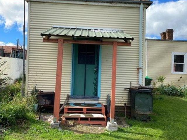 Rustic Studio Cottage for Rent Affordable & Full of Character