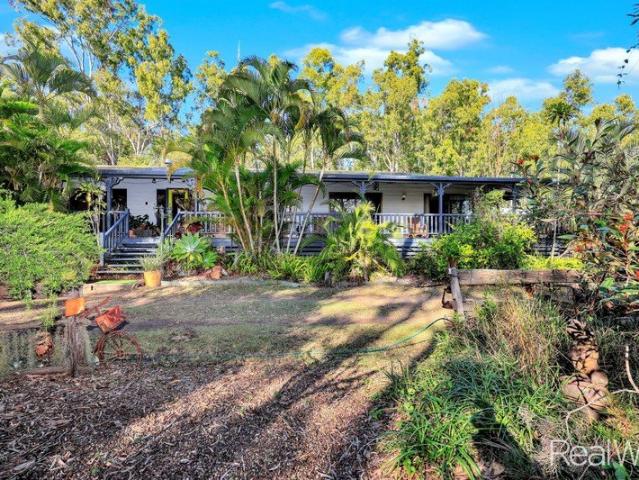 Rustic Rural Lifestyle Retreat On 28 Acres!