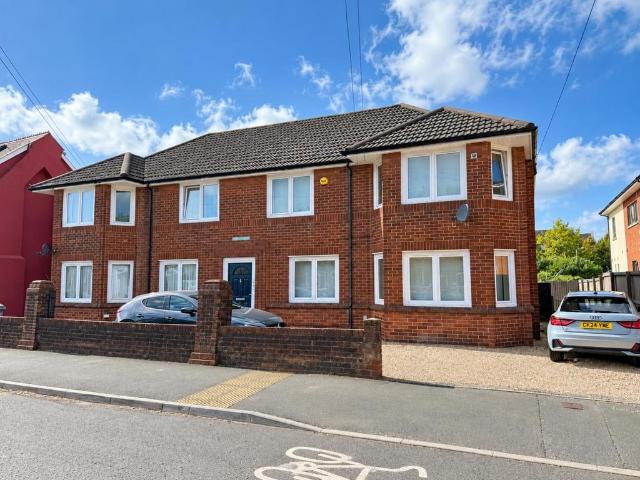 Rusticana Court, Caerphilly Road. 2 bed apartment to rent £1,195 pcm £276 pw