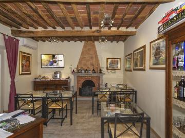 Pontetetto, Lucca Toscana, Toscana - Cantina