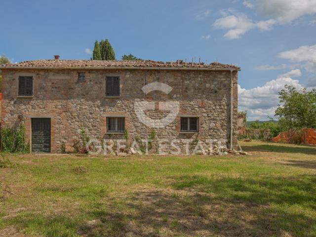 Rustico nel verde 285m² Cetona