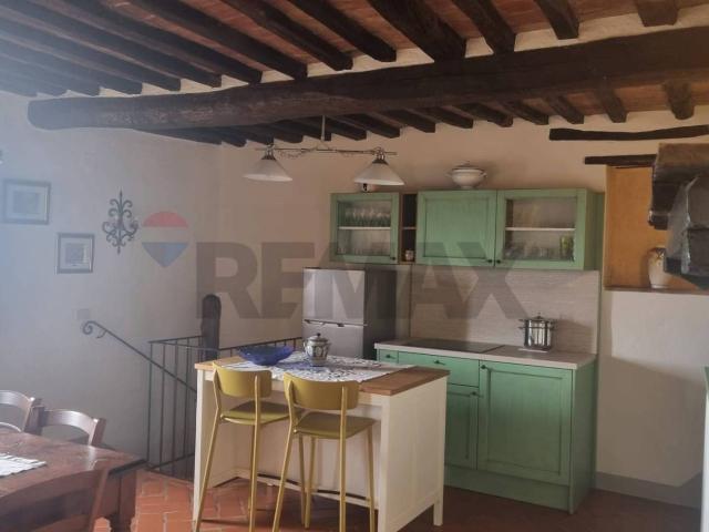Rustico, ottimo stato, 140 m², Bucine