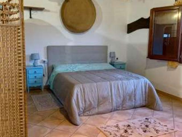Rustico arredato con terrazzo Centro