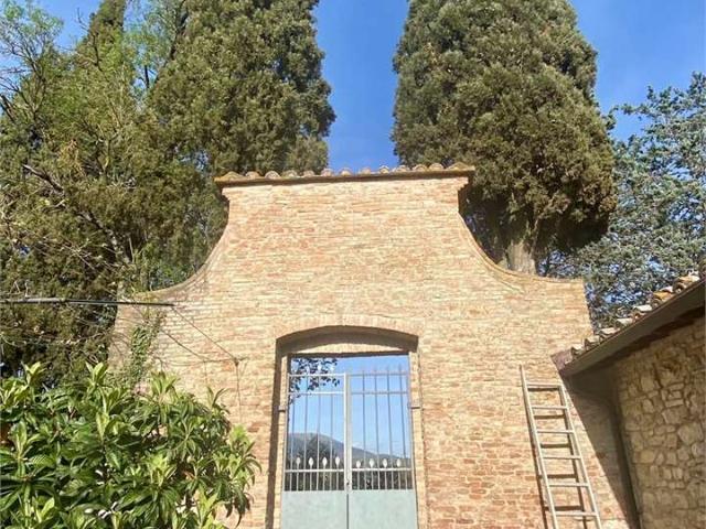 RUSTICO CASALE AFFITTO CORCIANO