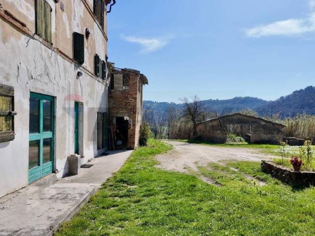 Casa indipendente in vendita a Ancona AN