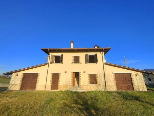 Villa in vendita a Alviano TR